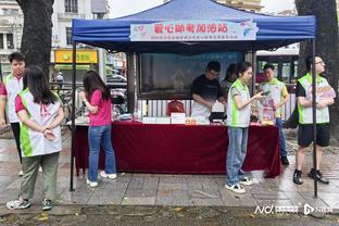 C罗全场数据：1球1助，10次射门5次射正，错失2次得分机会